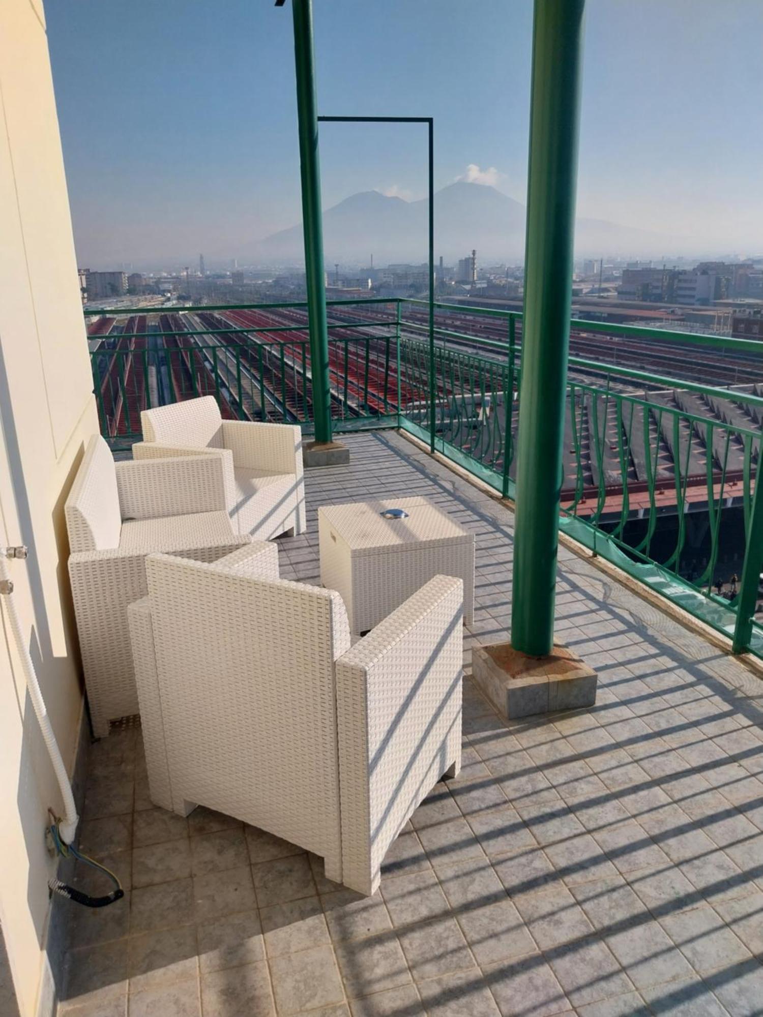 Attico Partenope Napoli,stazione